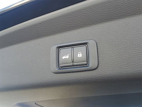 New 2026 Mitsubishi Outlander SE image 11