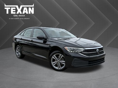 Used 2024 Volkswagen Jetta SE image 1