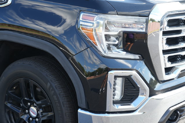 Used 2021 GMC Sierra 1500 SLT w/ SLT Premium Package AWD/4WD image 4