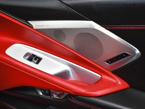 Used 2024 Chevrolet Corvette Stingray w/ Z51 Performance Package image 17