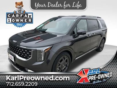 Used 2025 Kia Carnival SX