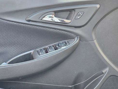 Used 2024 Chevrolet Malibu LT image 18