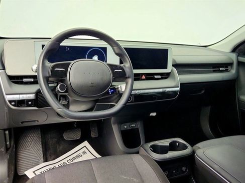 Used 2024 Hyundai Ioniq 5 SEL image 11