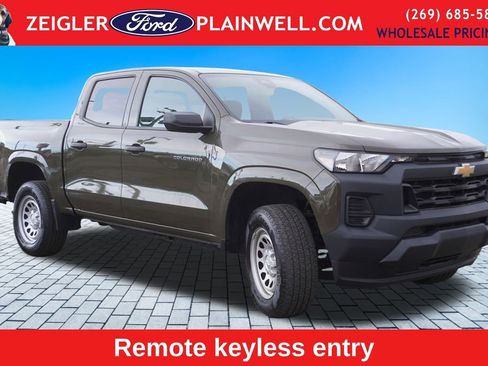 Used 2023 Chevrolet Colorado W/T image 7