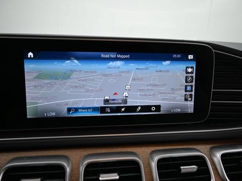Used 2022 Mercedes-Benz GLS 450 4MATIC image 14