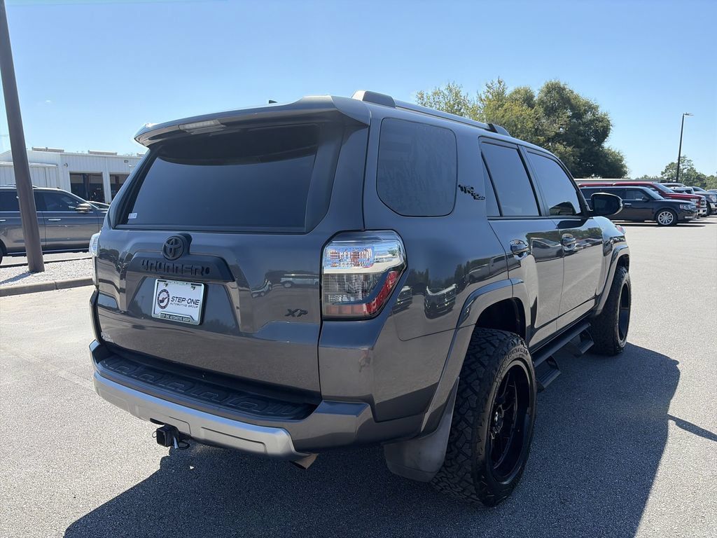 Used 2018 Toyota 4Runner TRD Off-Road Premium AWD/4WD image 9