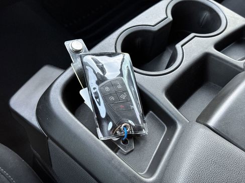 Used 2024 GMC Sierra 1500 Elevation image 34