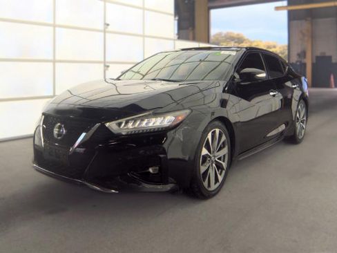 Used 2020 Nissan Maxima Platinum w/ Sport Mat Group FWD image 3