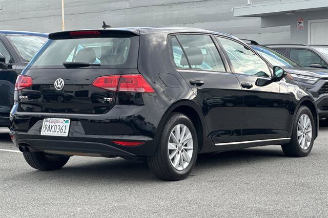 Used 2016 Volkswagen Golf S FWD image 3