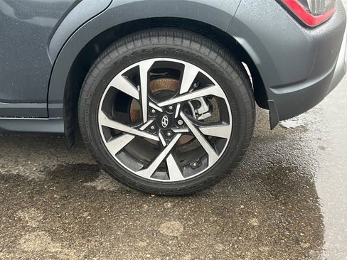 Used 2022 Hyundai Kona Limited w/ Cargo Package image 9