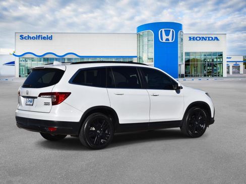 Used 2021 Honda Pilot Special Edition image 3
