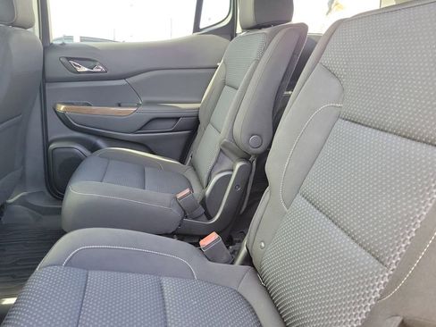 Used 2023 GMC Acadia SLE w/ Driver Convenience Package image 11