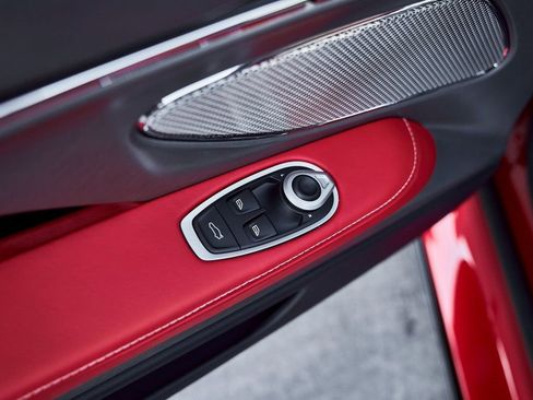 Used 2024 Aston Martin DB12 Coupe image 27