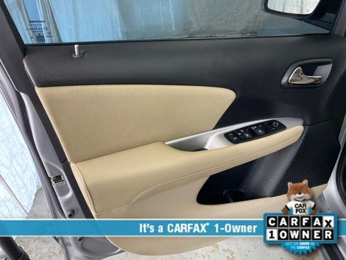 Used 2015 Dodge Journey SXT w/ Flexible Seating Group image 16