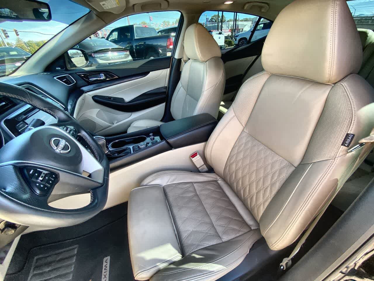 Used 2023 Nissan Maxima Platinum w/ Sport Mat Group FWD image 11