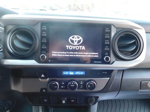 Used 2021 Toyota Tacoma SR5 image 11