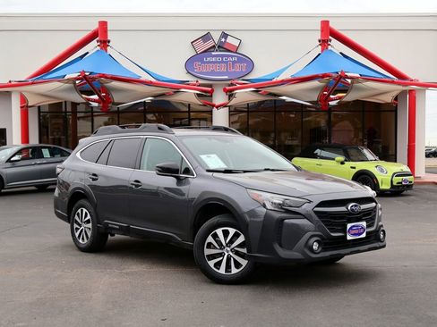 Used 2025 Subaru Outback Premium AWD/4WD image 1