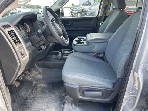 Used 2017 RAM 2500 Tradesman w/ Chrome Appearance Group image 13