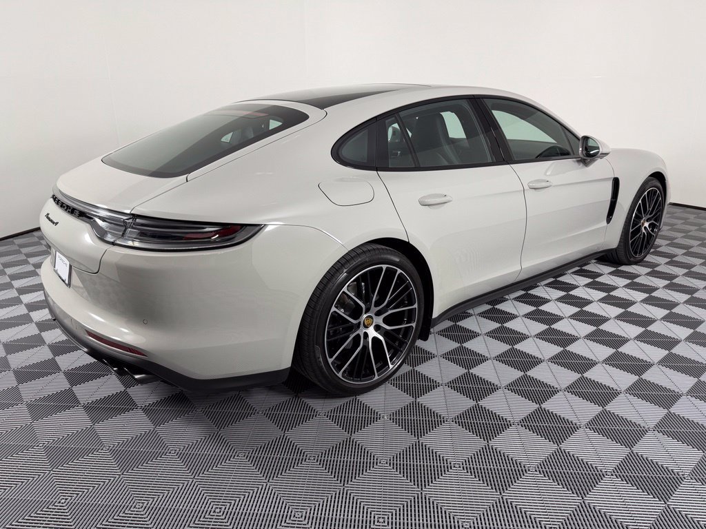 Certified 2023 Porsche Panamera RWD image 11