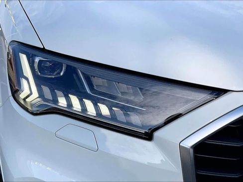 Used 2023 Audi Q7 3.0T Prestige image 30