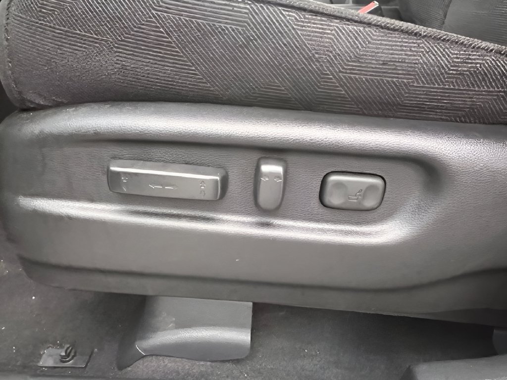 Used 2022 Honda Pilot Sport image 32