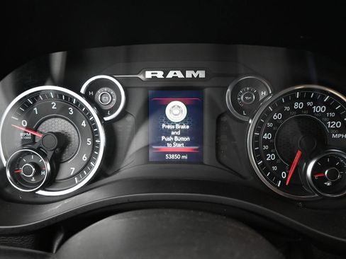 Used 2023 RAM 1500 Big Horn image 13