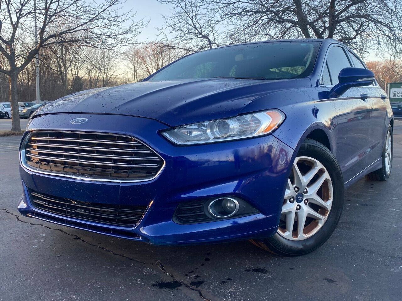 Used 2015 Ford Fusion SE w/ Equipment Group 202A FWD image 1