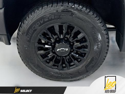 Used 2022 Chevrolet Silverado 2500 LT w/ Convenience Package AWD/4WD image 32
