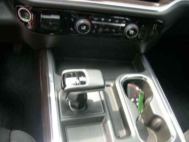 Used 2022 Chevrolet Silverado 1500 RST w/ Redline Edition AWD/4WD image 15