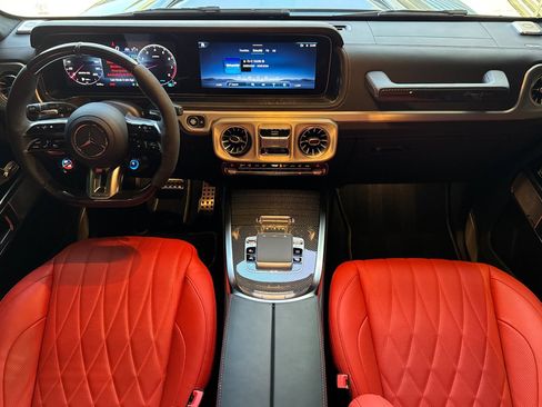 Used 2025 Mercedes-Benz G 63 AMG 4MATIC image 6