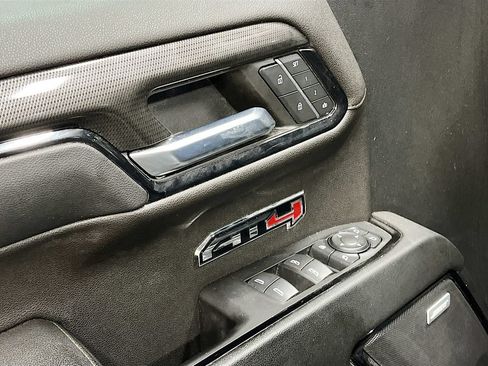 Used 2024 GMC Sierra 1500 AT4 w/ AT4 Carbonpro Edition AWD/4WD image 18