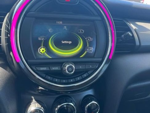 Used 2017 MINI Cooper 4-Door Hardtop FWD image 52