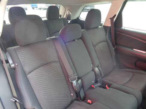 Used 2013 Dodge Journey SXT w/ Flexible Seating Group image 13