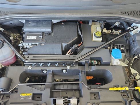 Used 2021 Volkswagen ID.4 Pro S AWD/4WD image 9