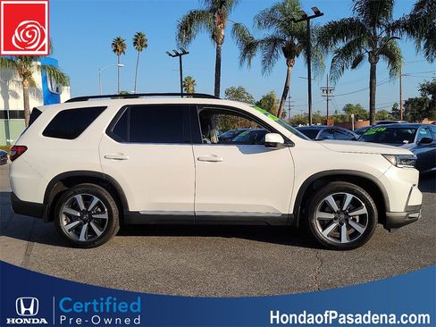 Certified 2023 Honda Pilot Touring image 4