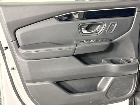 Certified 2023 Honda Pilot Touring image 27