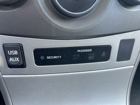 Used 2013 Toyota Corolla LE FWD image 22