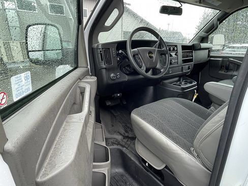 Used 2025 Chevrolet Express 2500 w/ Driver Convenience Package RWD image 26