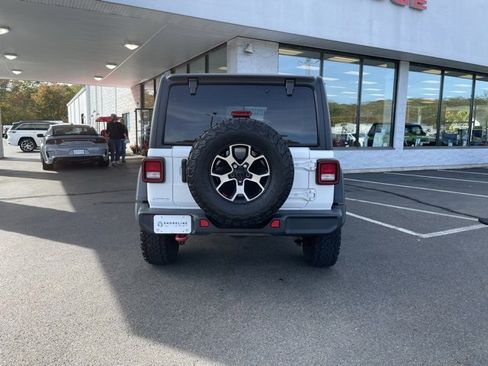 Used 2021 Jeep Wrangler Unlimited Rubicon w/ Cold Weather Group image 6