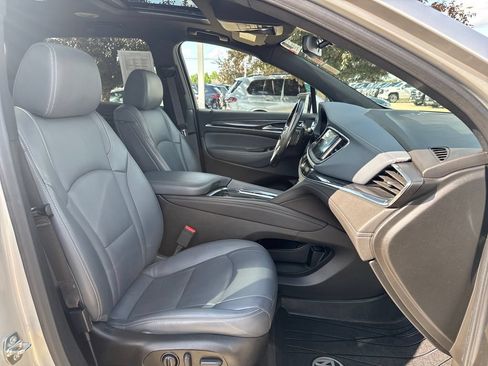 Used 2022 Buick Enclave Essence w/ Experience Buick Package AWD/4WD image 35