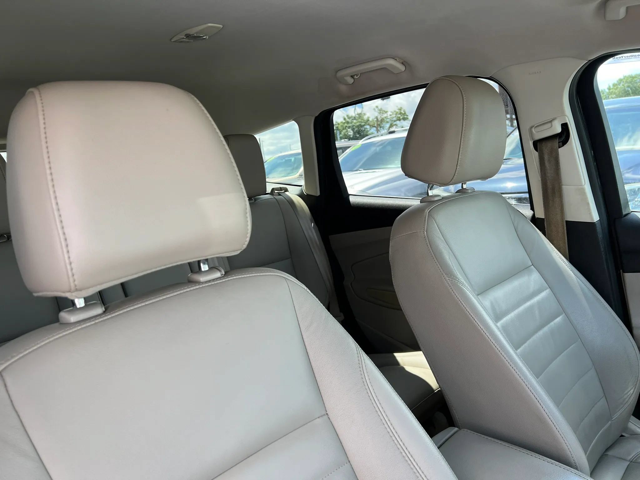 Used 2014 Ford Escape Titanium FWD image 17