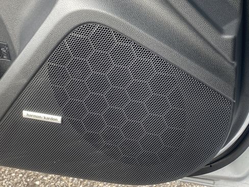 Certified 2025 Subaru Crosstrek 2.5i Limited w/ Crosstrek Mirror Package image 29