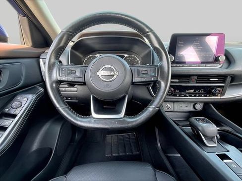 Used 2023 Nissan Rogue SV w/ SV Premium B Package FWD image 10