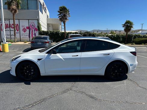 Used 2021 Tesla Model 3 Long Range AWD/4WD image 4