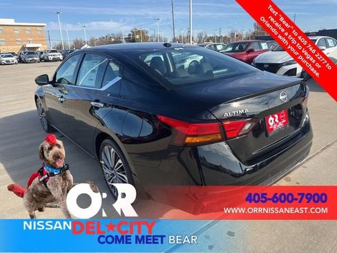 New 2025 Nissan Altima 2.5 SL image 3
