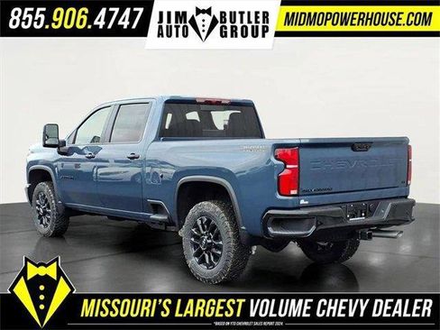 New 2026 Chevrolet Silverado 3500 LT w/ Trail Boss Package image 4