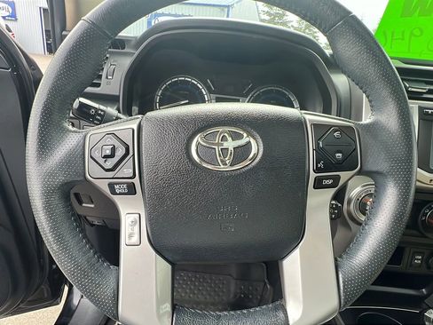 Used 2018 Toyota 4Runner SR5 Premium AWD/4WD image 20