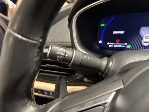 Used 2024 Acura MDX SH-AWD image 32