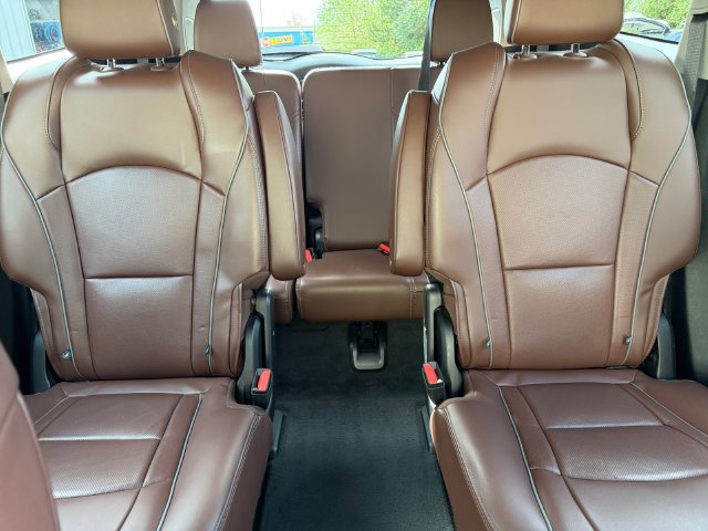 Used 2018 Buick Enclave Avenir w/ Avenir Technology Package AWD/4WD image 24