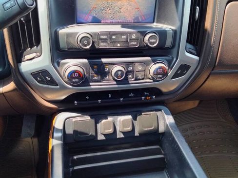 Used 2017 GMC Sierra 1500 SLT w/ SLT Premium Package image 18